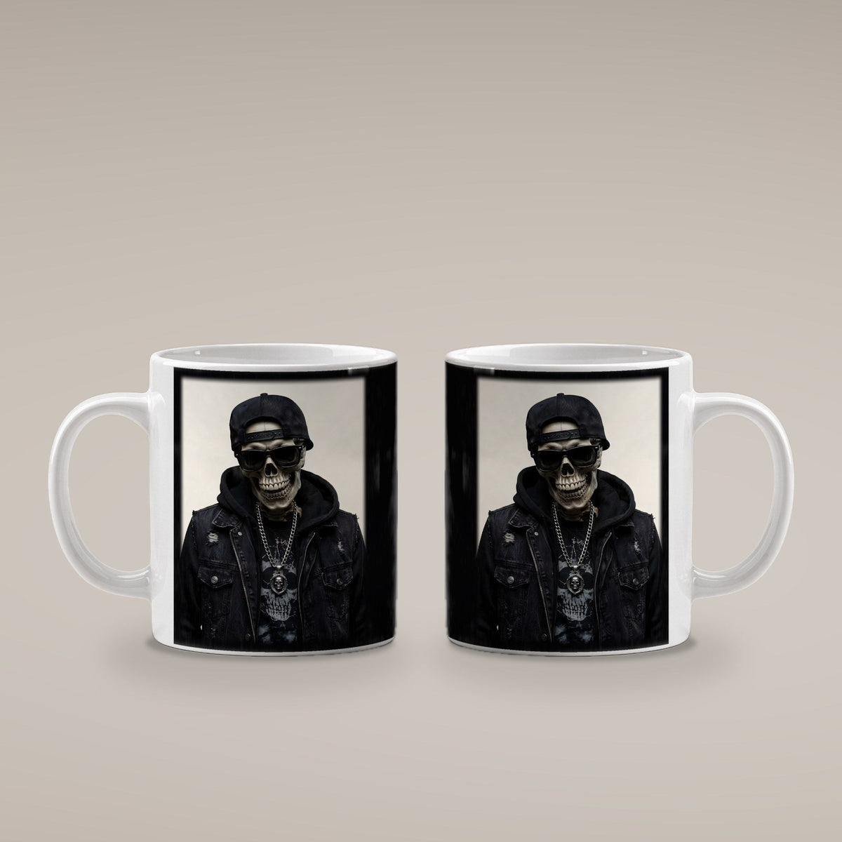 Das Silber-Skelett – weiße Tasse, beide Seiten bedruckt