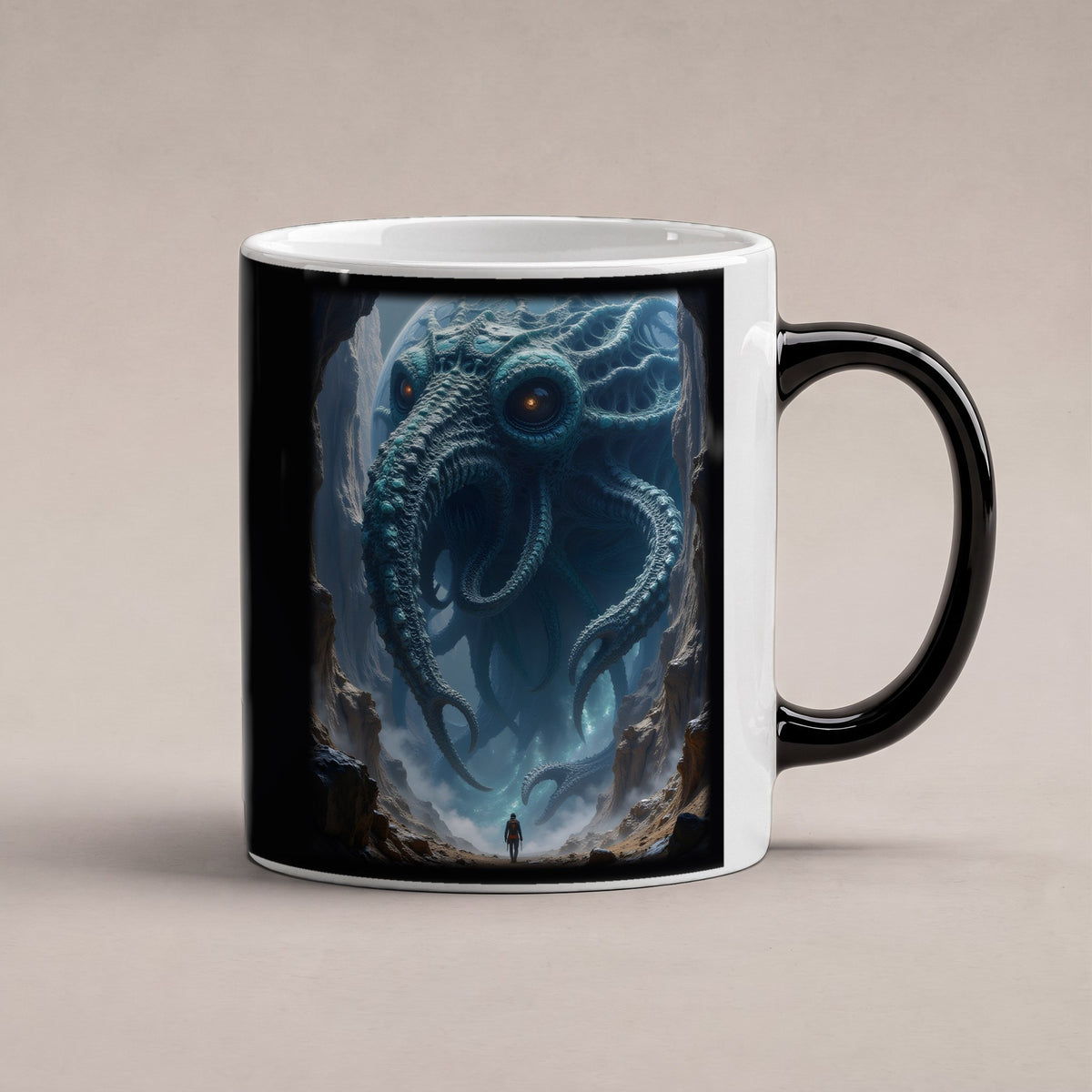 Der Splitterleviathan – Black Edition Zaubertasse mit Motiv (heiß), freigestellt