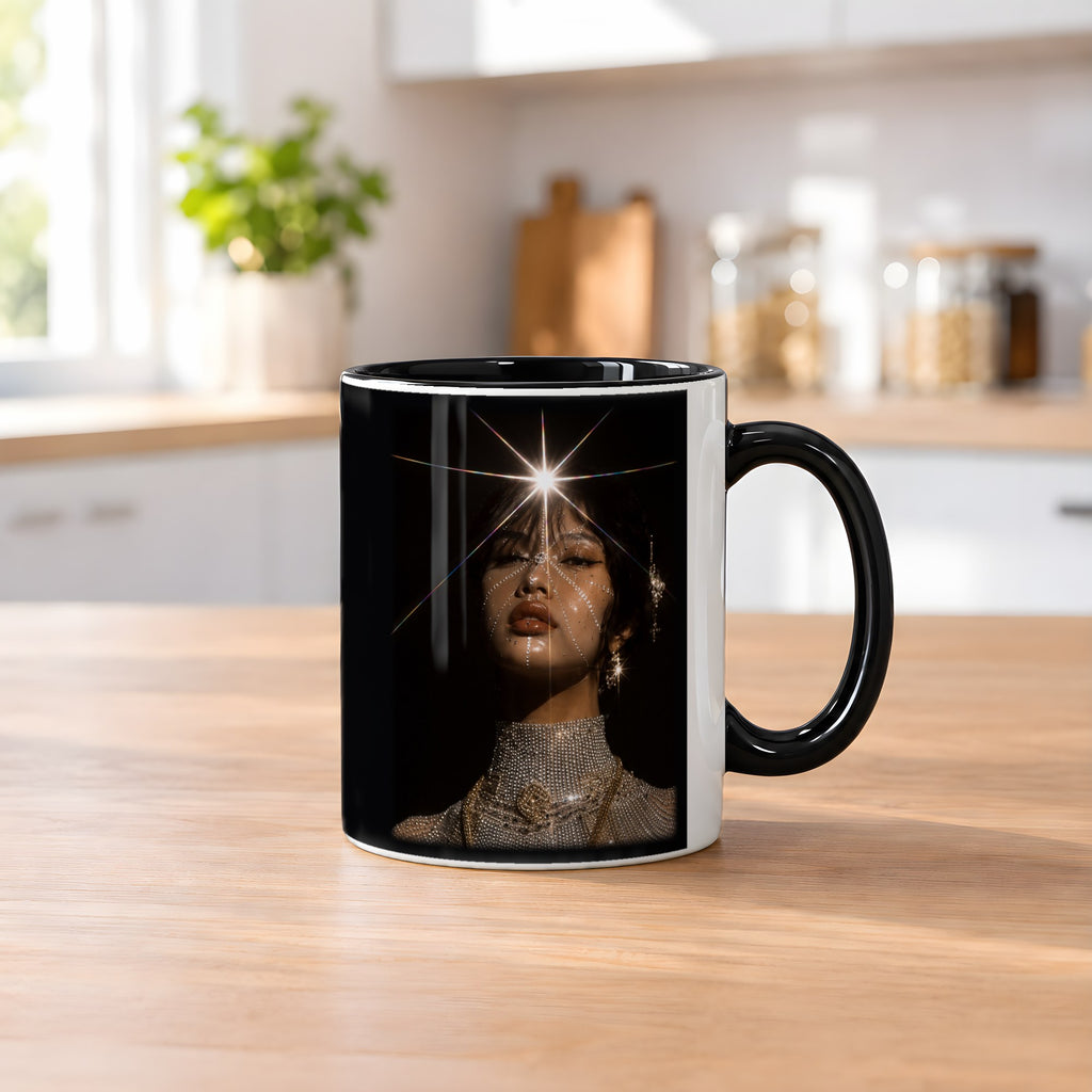 Sternennova – Tasse innen schwarz, auf dem Küchentresen