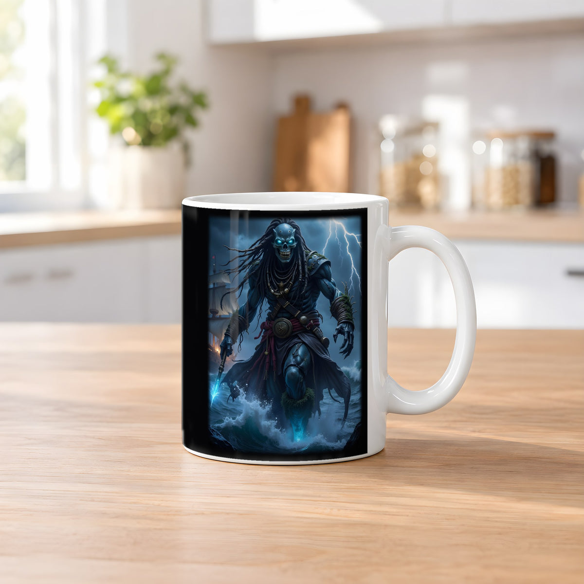 Der Sturmkapitän – weiße Tasse, auf dem Küchentresen