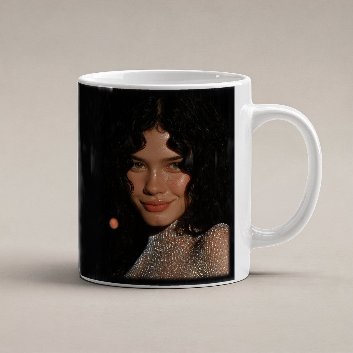 Sternenlächeln – weiße Tasse, freigestellt