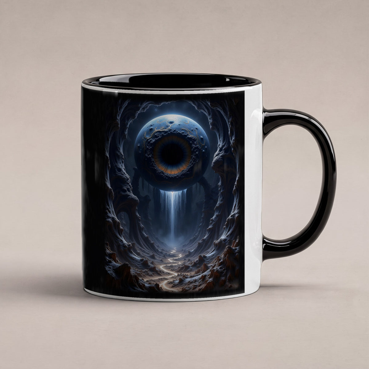 Das Tränenauge – Tasse innen schwarz, freigestellt