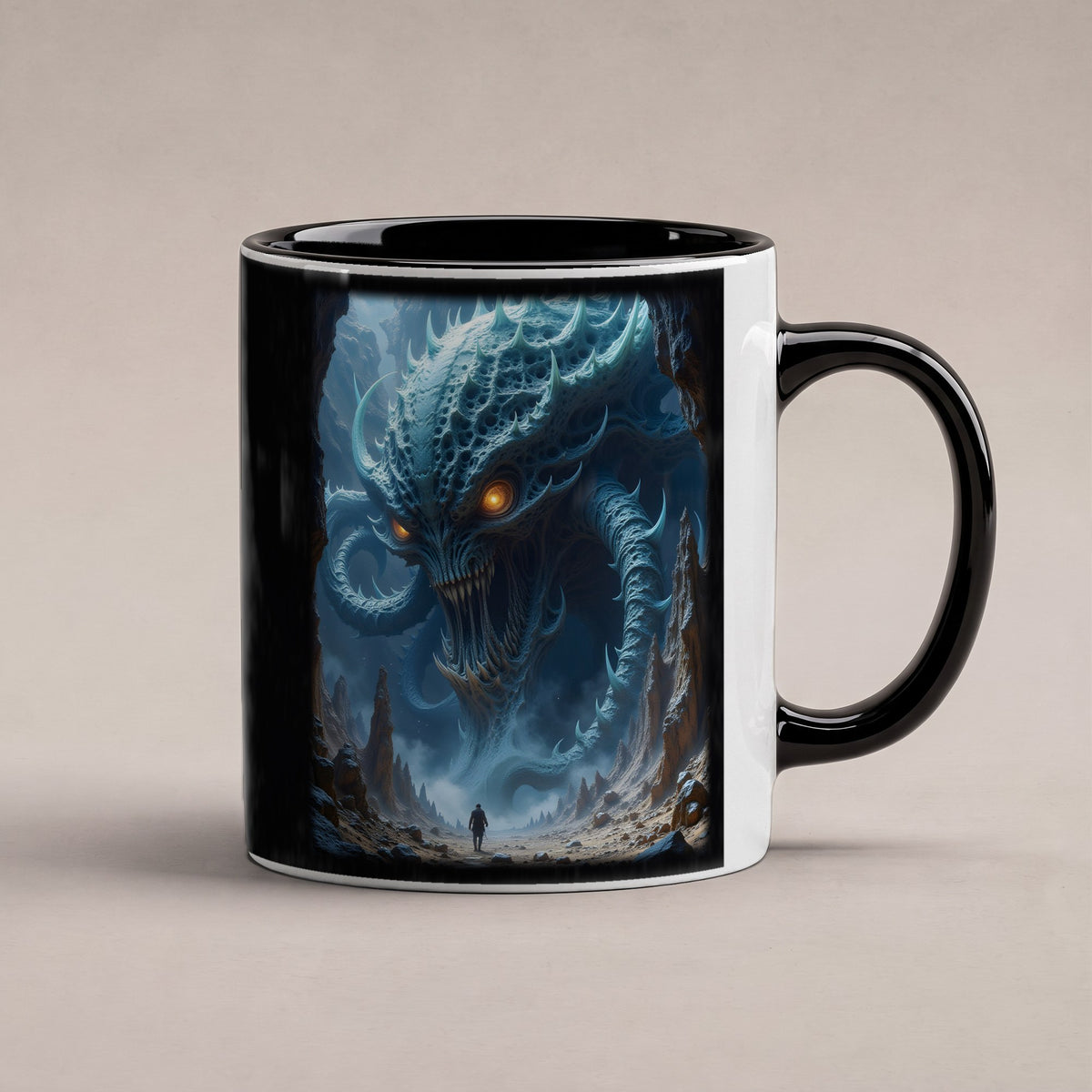 Der Tiefenwächter – Tasse innen schwarz, freigestellt