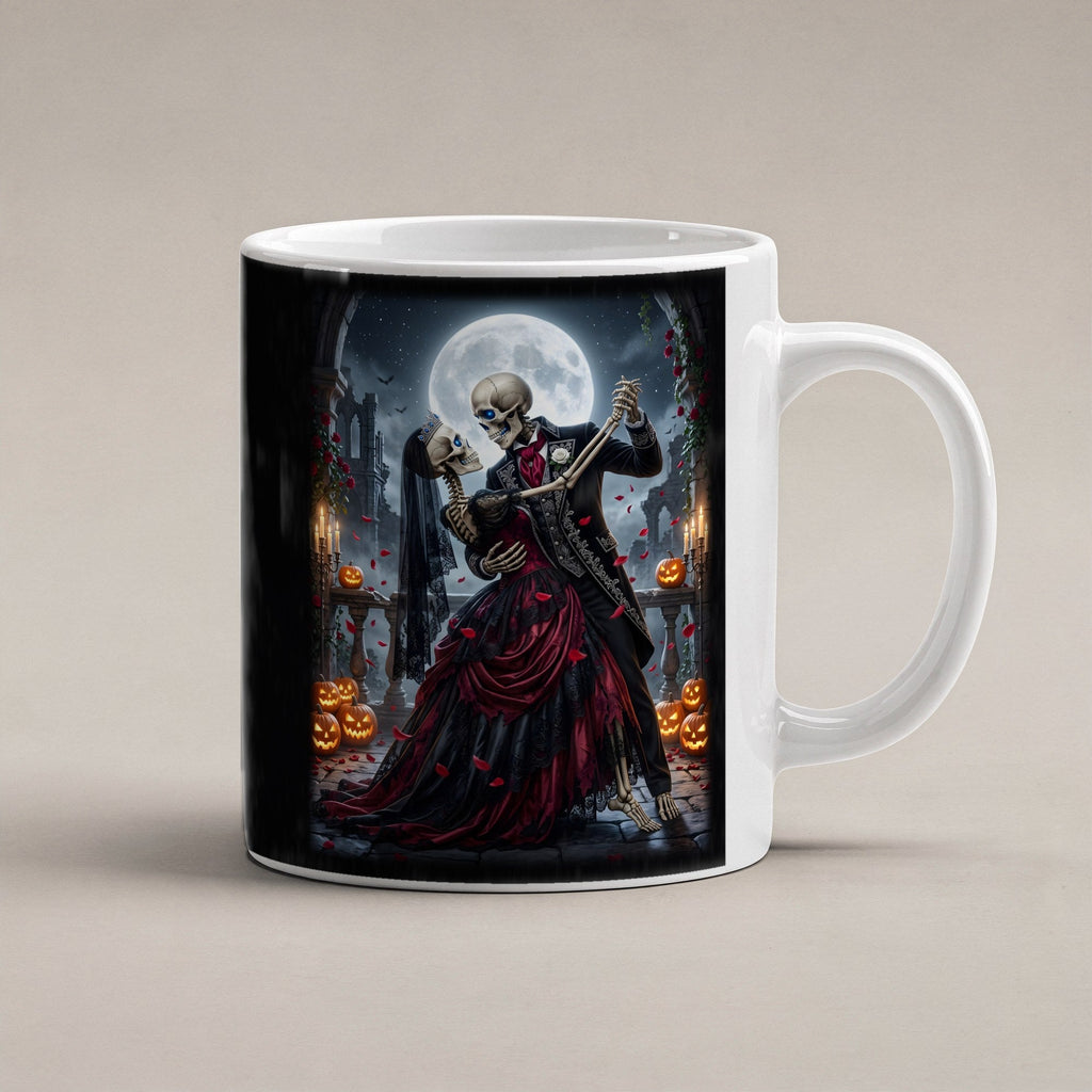 Der Totenwalzer – weiße Tasse, freigestellt
