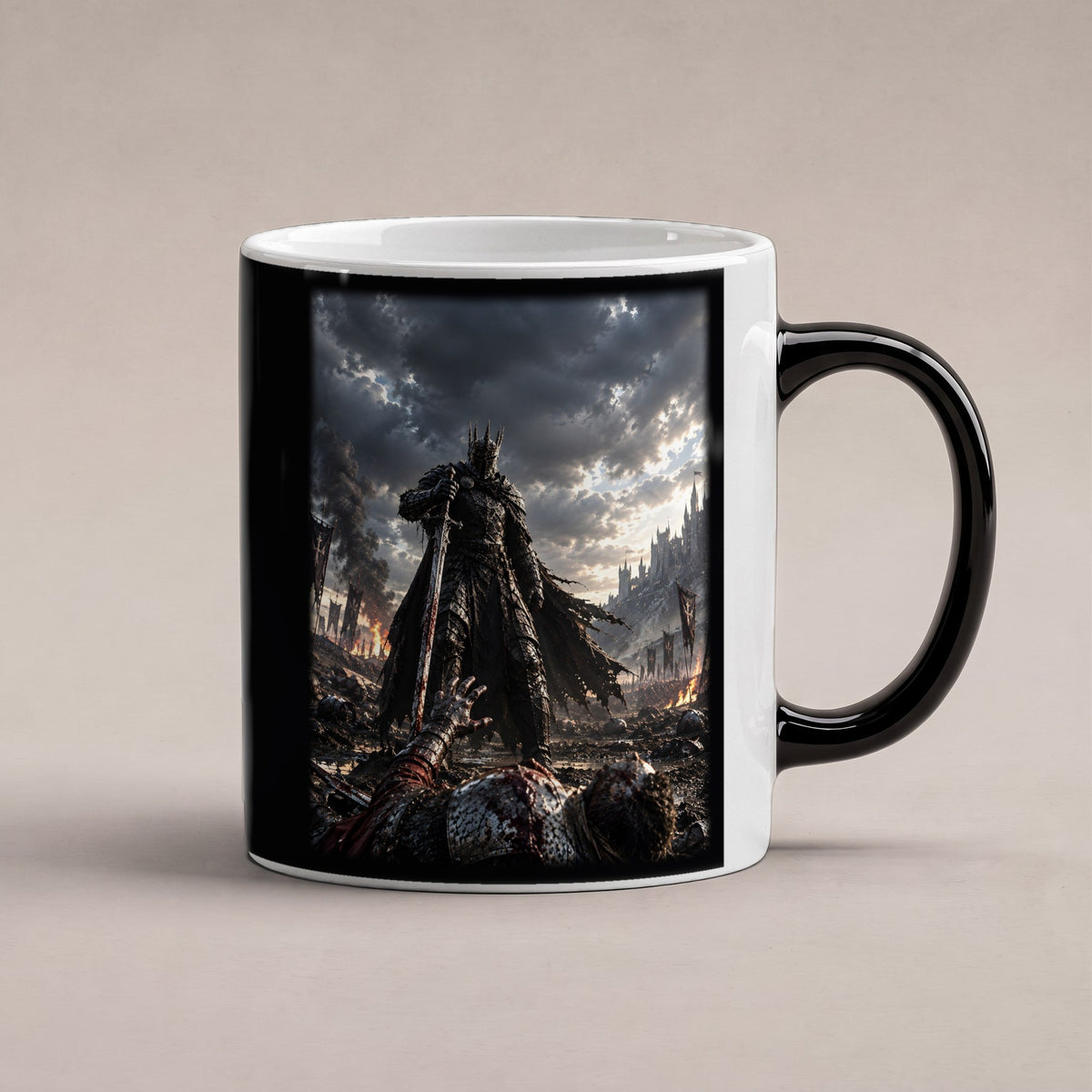 Über den Gefallenen – Black Edition Zaubertasse mit Motiv (heiß), freigestellt