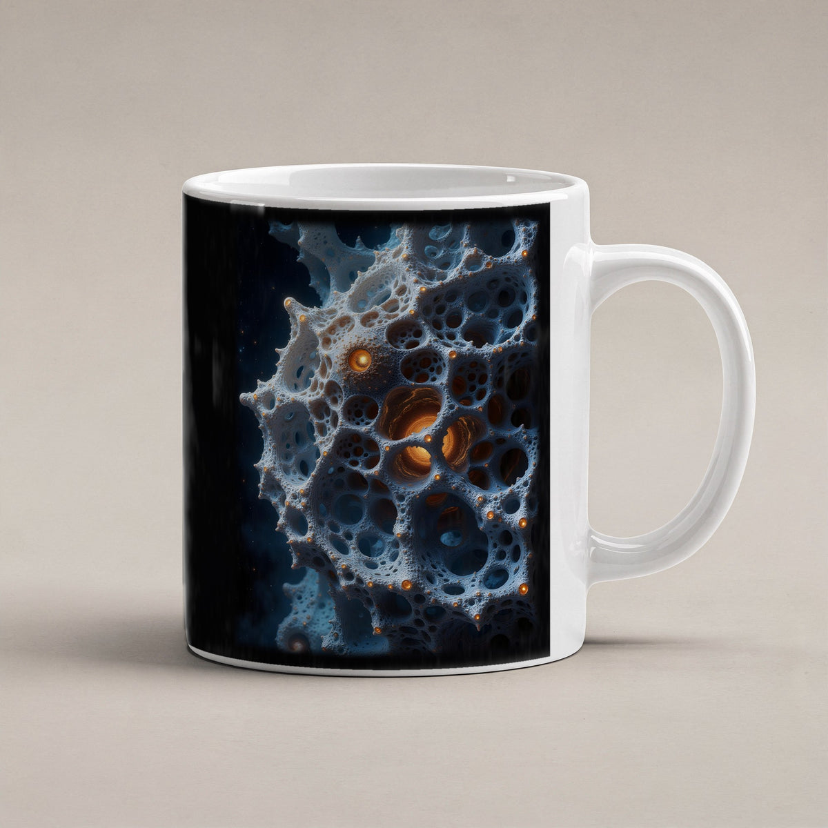 Der Wabenkern – weiße Tasse, freigestellt