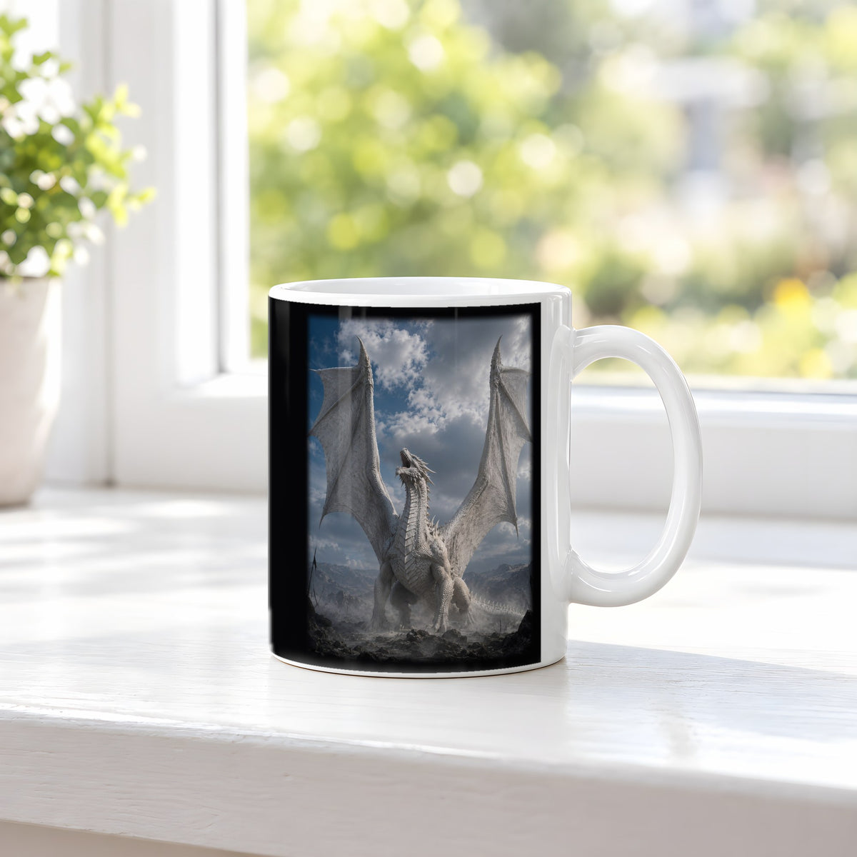 Der Weiße Drache – weiße Tasse, auf der Fensterbank