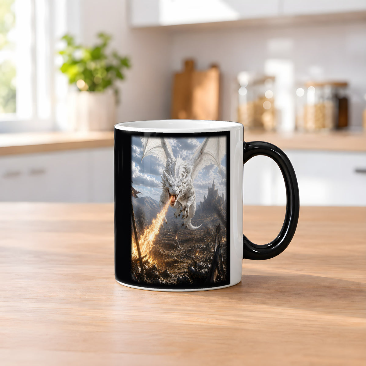Weißglut – Black Edition Zaubertasse mit Motiv (heiß), auf dem Küchentresen