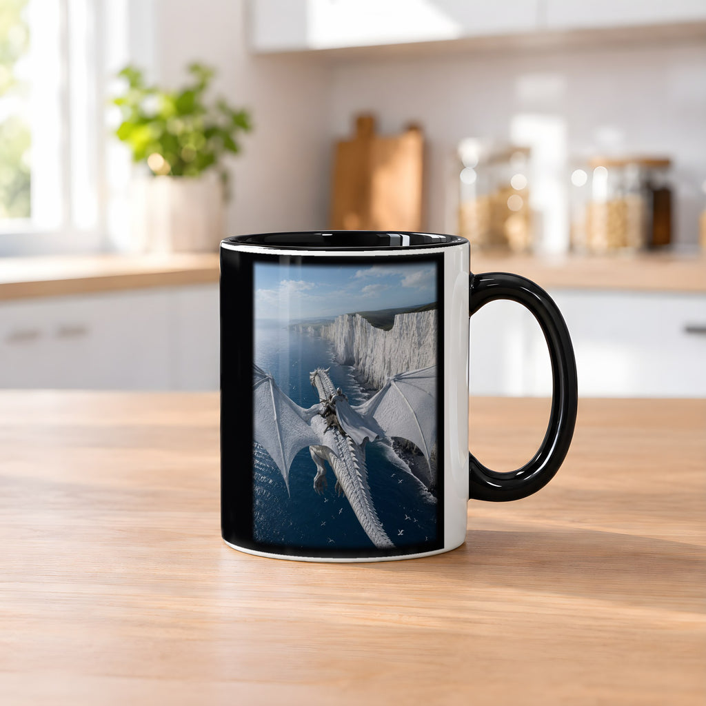 Der Wächter der Klippen – Tasse innen schwarz, auf dem Küchentresen