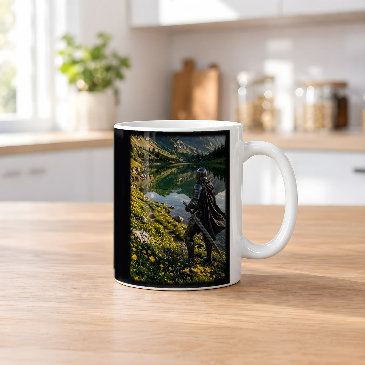 Der Wächter am See – weiße Tasse, auf dem Küchentresen