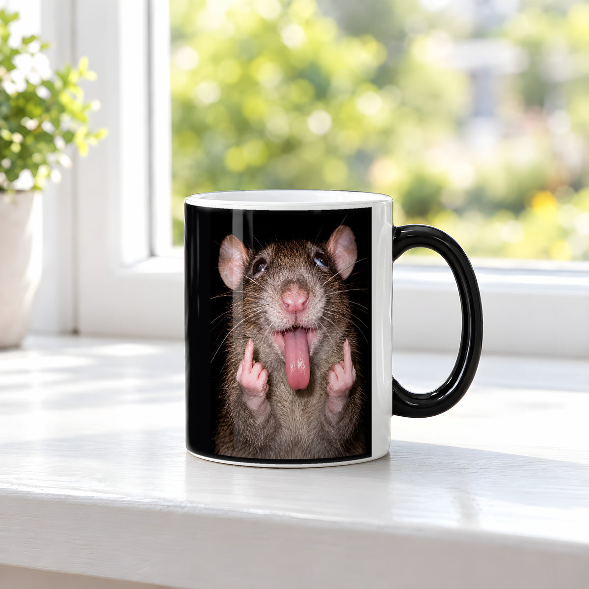 Freche Ratte – Tasse. Zaubertasse: Wärmeeffekt. 3 FENSTER HEISS. KI-Motiv.