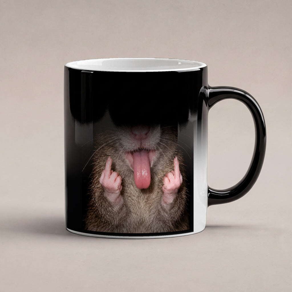 Freche Ratte – Tasse. Zaubertasse: Wärmeeffekt. 6 WAERMEEFFEKT. KI-Motiv.