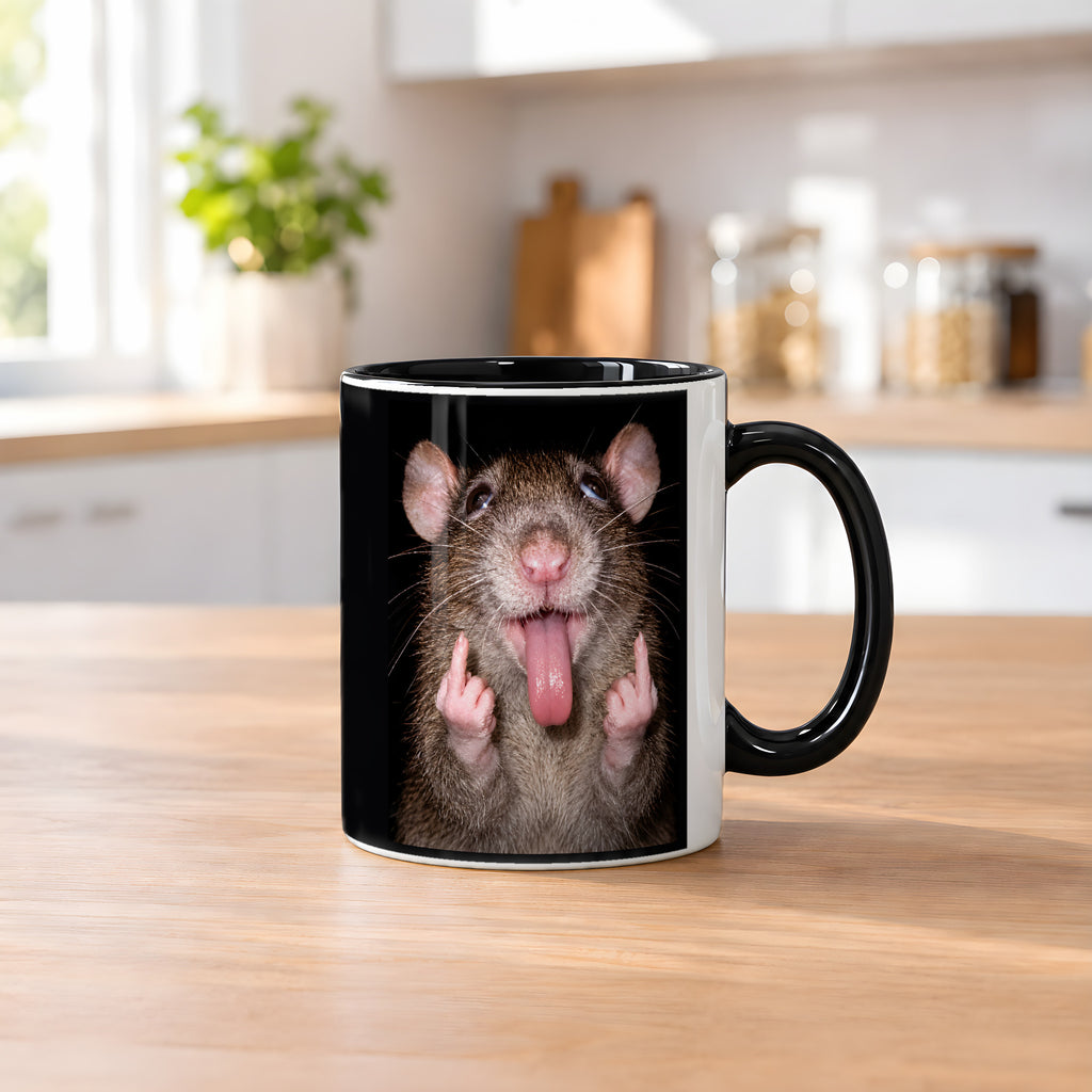 Freche Ratte – Tasse. Innen schwarz. 2 KUECHE. KI-Motiv.