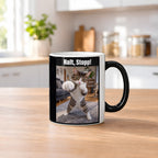 Boxer-Katze – Tasse mit Spruch. Zaubertasse: Wärmeeffekt. 2 KUECHE HEISS. KI-Motiv.