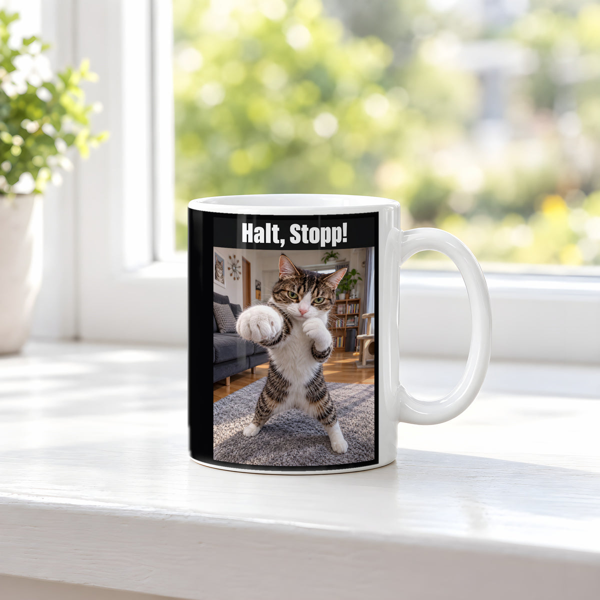 Boxer-Katze – Tasse mit Spruch. Weiß. 3 FENSTER. KI-Motiv.