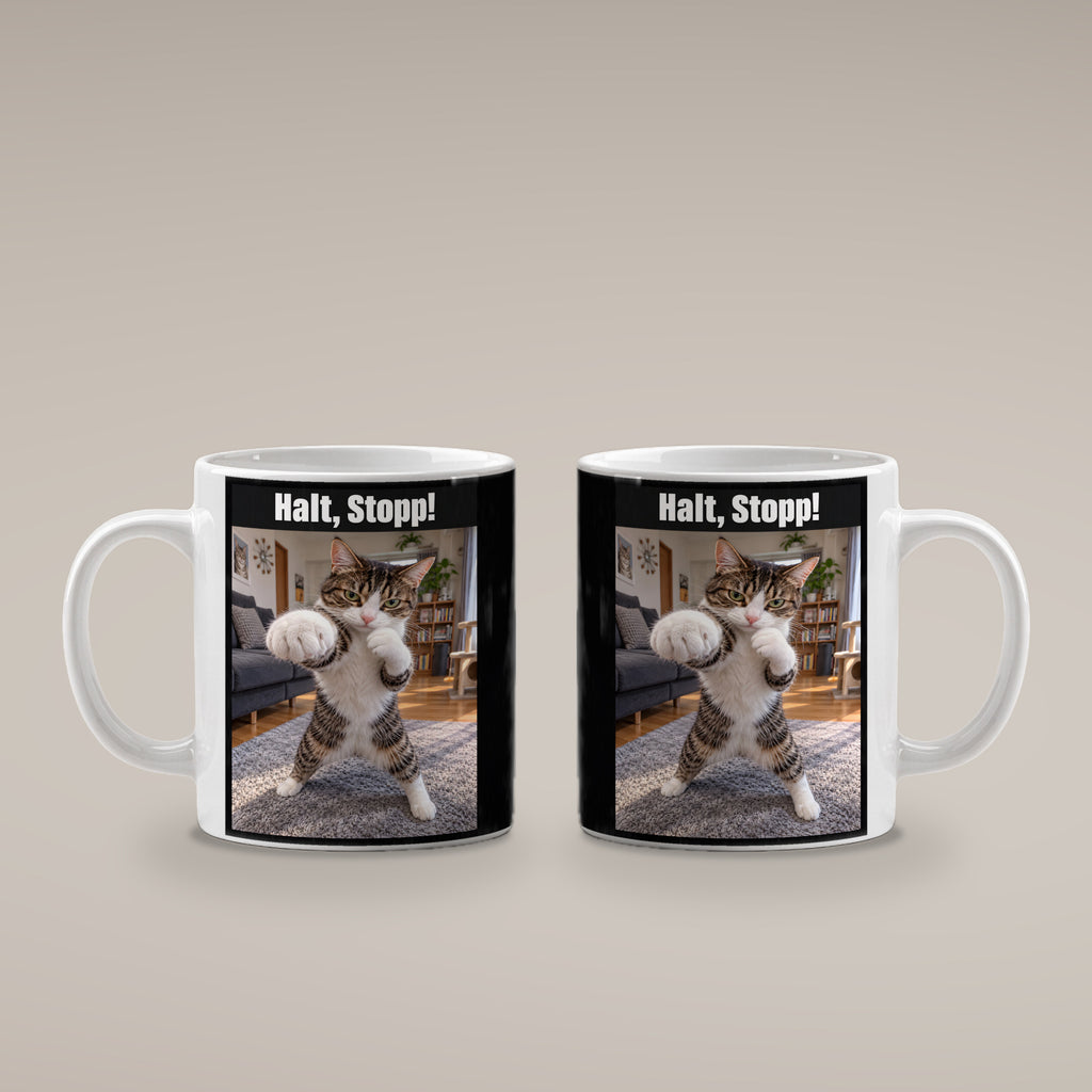 Boxer-Katze – Tasse mit Spruch. Weiß. 4 BEIDE SEITEN. KI-Motiv.
