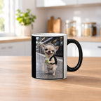 Bahnhof-Chihuahua – Tasse. Zaubertasse: Wärmeeffekt. 2 KUECHE HEISS. KI-Motiv.
