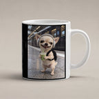 Bahnhof-Chihuahua – Tasse. Weiß. 1 STUDIO. KI-Motiv.