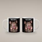 Freche Ratte V2 – Tasse mit Spruch. Weiß. 4 BEIDE SEITEN. KI-Motiv.