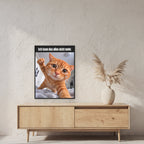 Weinende Katze – Gerahmtes Wandbild mit Spruch. 60×80 cm. 2 RAUM. KI-Motiv.