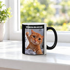 Weinende Katze – Tasse mit Spruch. Zaubertasse: Wärmeeffekt. 3 FENSTER HEISS. KI-Motiv.