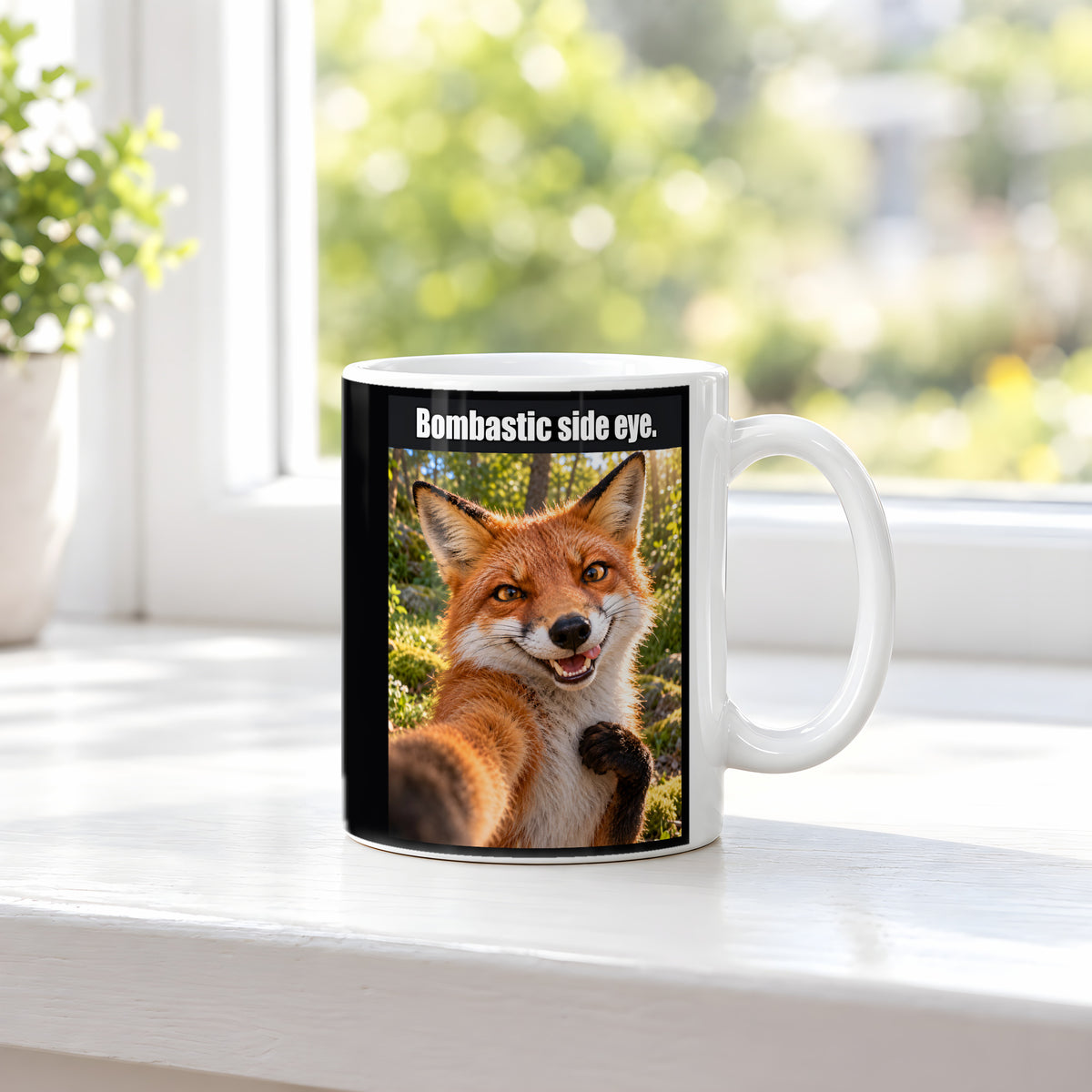 Frech grinsender Fuchs – Tasse mit Spruch. Weiß. 3 FENSTER. KI-Motiv.