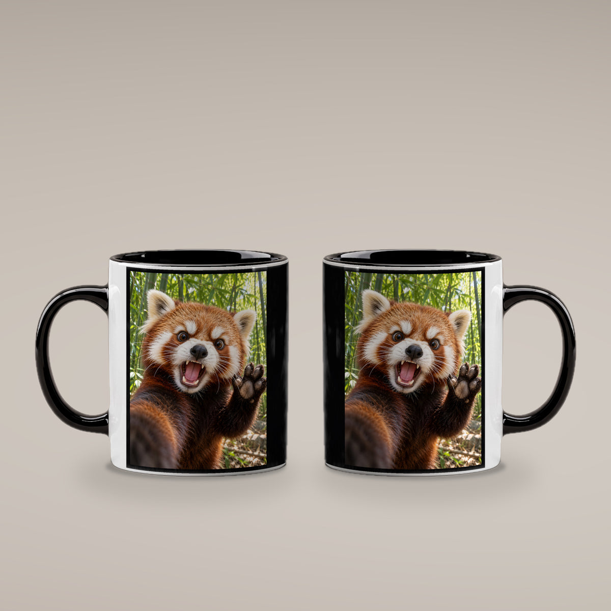 Empörter roter Panda – Tasse. Innen schwarz. 4 BEIDE SEITEN. KI-Motiv.
