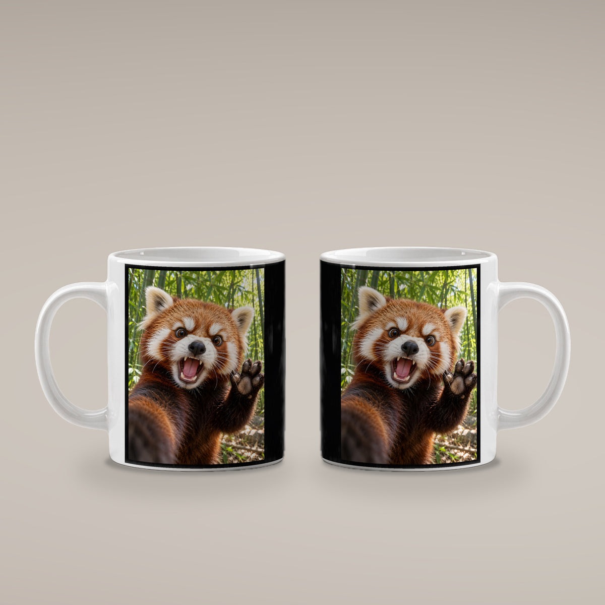Empörter roter Panda – Tasse. Weiß. 4 BEIDE SEITEN. KI-Motiv.