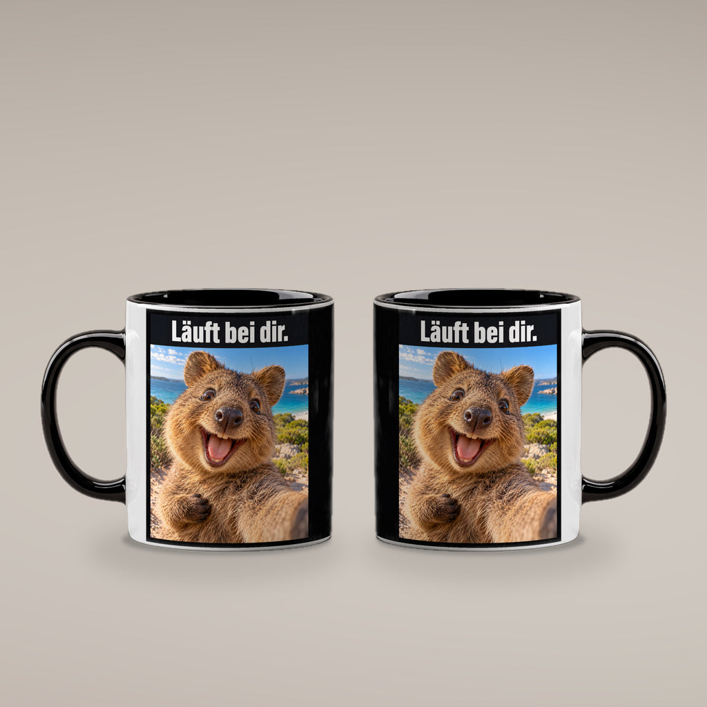 Glücklicher Quokka – Tasse mit Spruch. Innen schwarz. 4 BEIDE SEITEN. KI-Motiv.