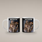 Katze mit Mittelfinger – Tasse mit Spruch. Weiß. 4 BEIDE SEITEN. KI-Motiv.