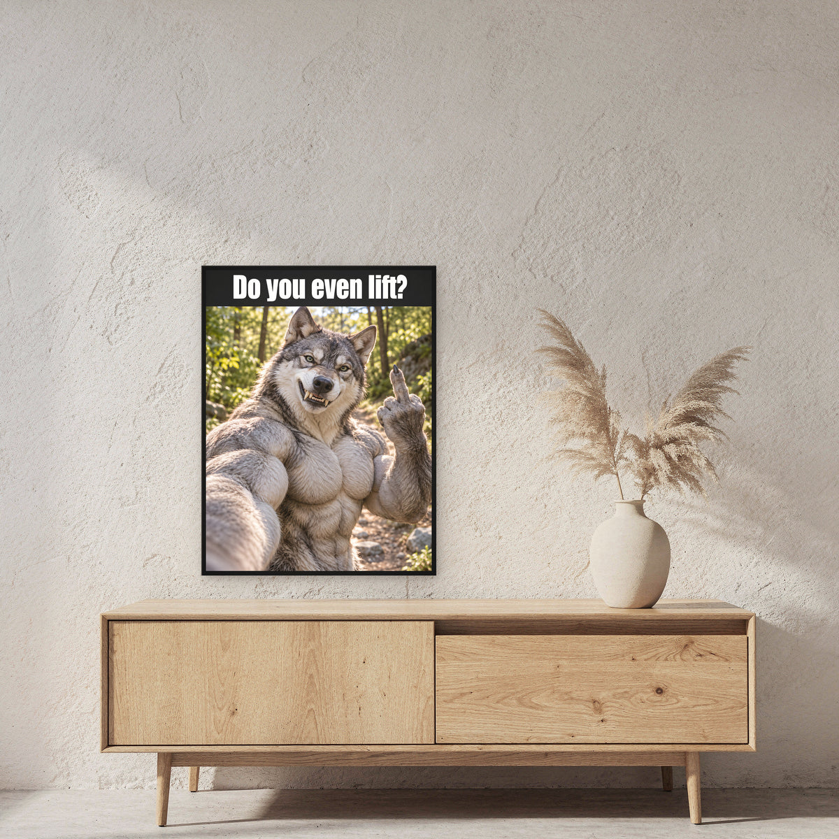 Muskelwolf mit Mittelfinger – Gerahmtes Wandbild mit Spruch. 60×80 cm. 2 RAUM. KI-Motiv.