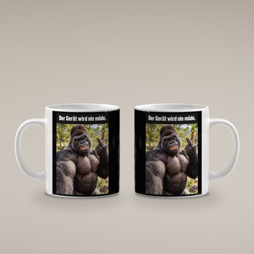 Muskelgorilla mit Mittelfinger – Tasse mit Spruch. Weiß. 4 BEIDE SEITEN. KI-Motiv.