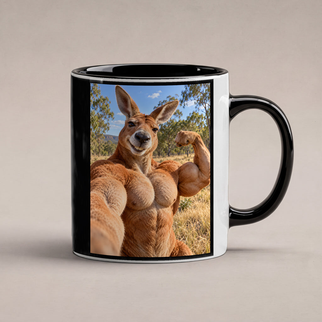 Känguru mit Muskelpose – Tasse. Innen schwarz. 1 STUDIO. KI-Motiv.