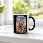 Built different. – Tasse. Zaubertasse: Wärmeeffekt. 3 FENSTER HEISS. KI-Motiv.