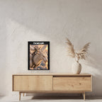 I’m just a girl. – Gerahmtes Wandbild. 45×60 cm. 2 RAUM. KI-Motiv.