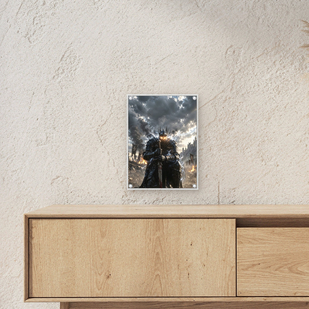 Der Sturmwächter – Knieender Ritter mit glühenden Augen im Gewitter, auf Acrylglas mit Abstandshaltern, über einem Sideboard