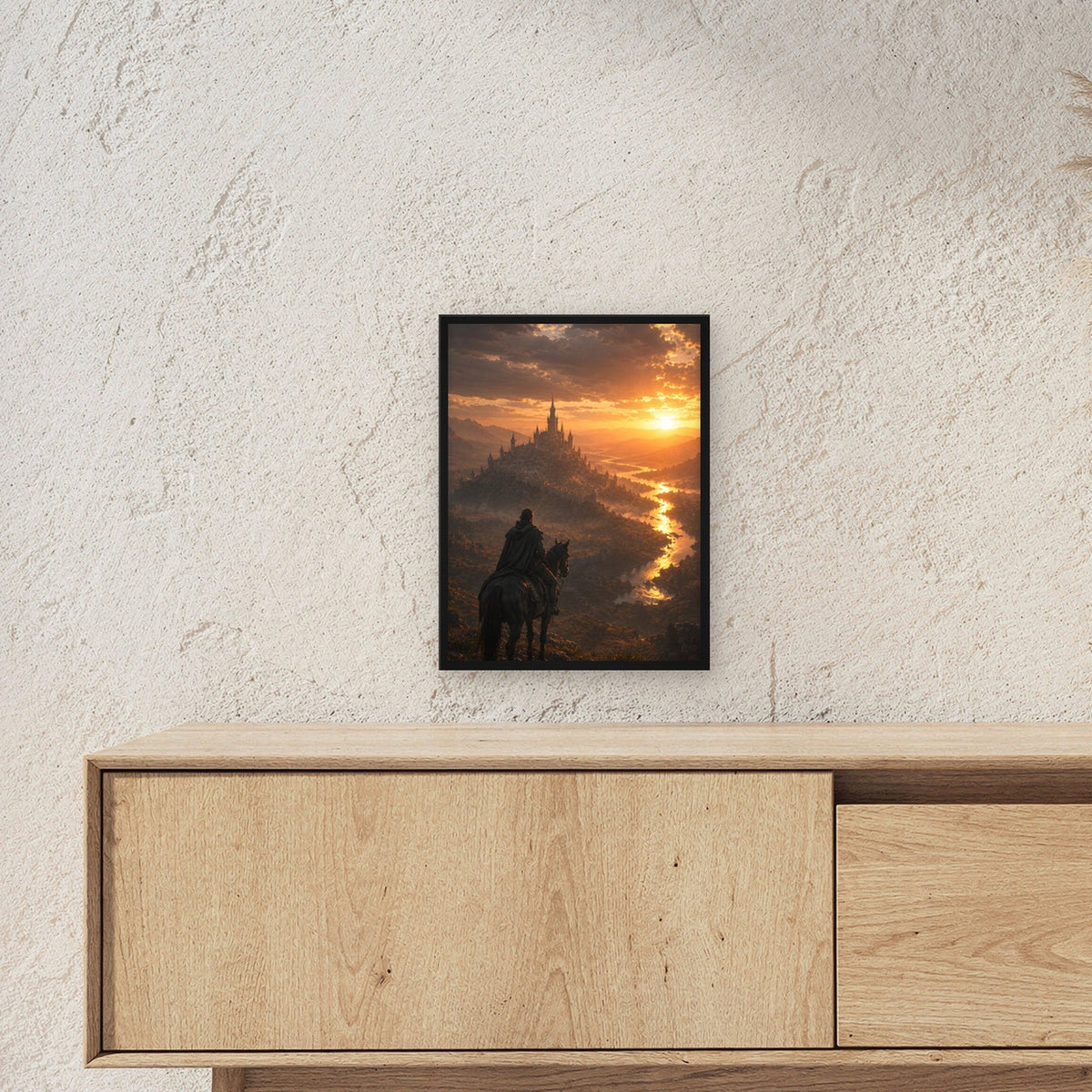 Natur Poster gerahmt im schwarzen Holzrahmen ueber einem Sideboard, zeigt die Groesse im Raum