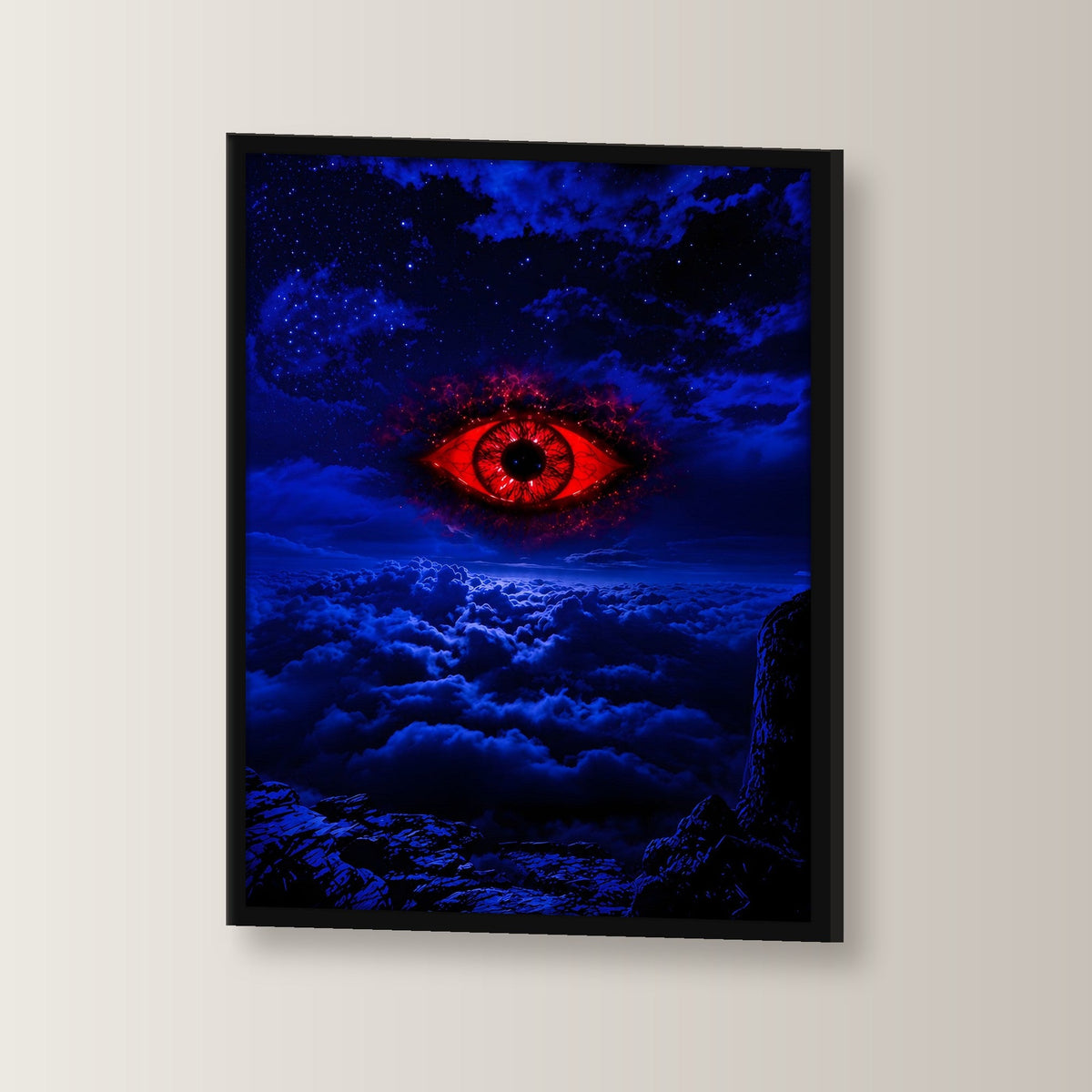 Dark-Fantasy Poster gerahmt im schwarzen Holzrahmen, leicht gedreht an der Wand fotografiert