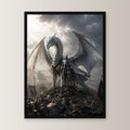 Dark-Fantasy Poster gerahmt im schwarzen Holzrahmen, gerade von vorn an heller Wand