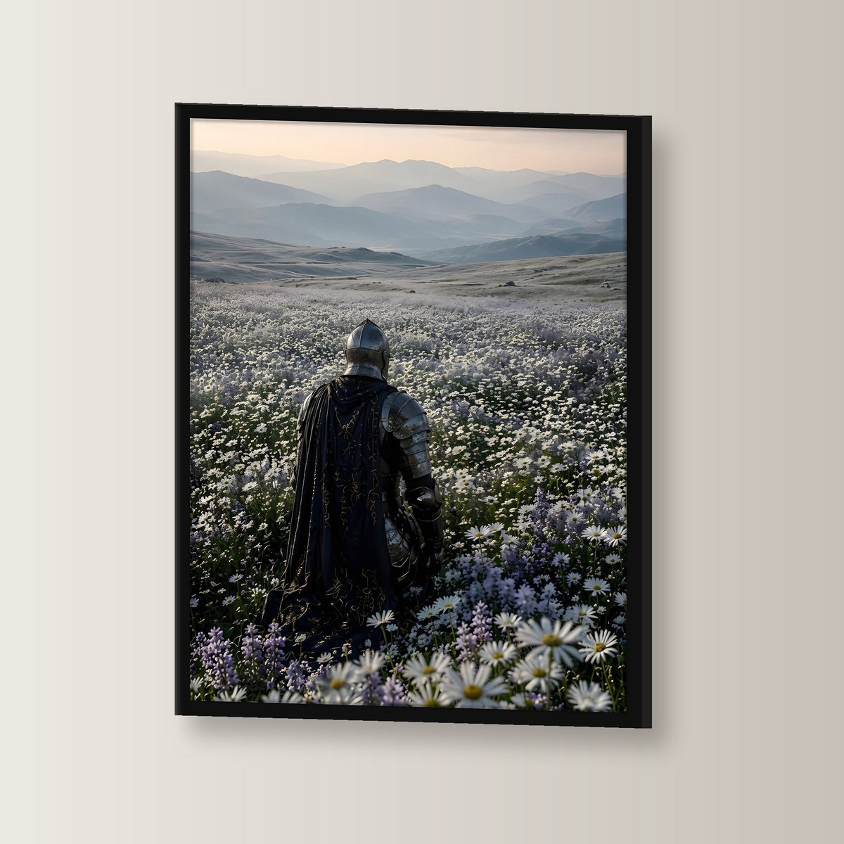 Ritter im Margeritenfeld bei Sonnenaufgang, Mittelalter Fantasy Wandbild gerahmt im schwarzen Holzrahmen, leicht gedreht an der Wand fotografiert