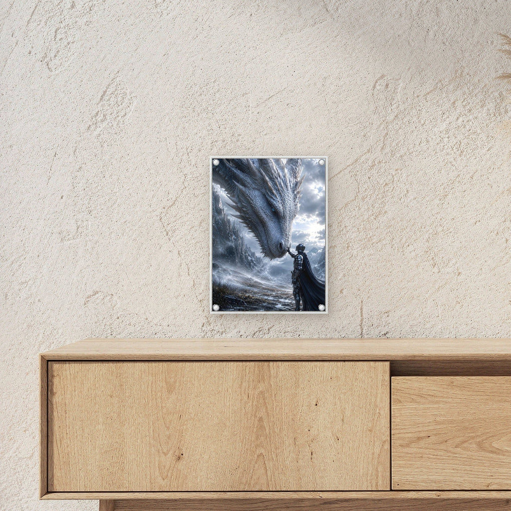 Ritter berührt die Schnauze des weißen Drachen, Dark Fantasy Acrylglasbild auf Acrylglas mit Edelstahl-Abstandshaltern ueber einem Sideboard, zeigt die Groesse im Raum