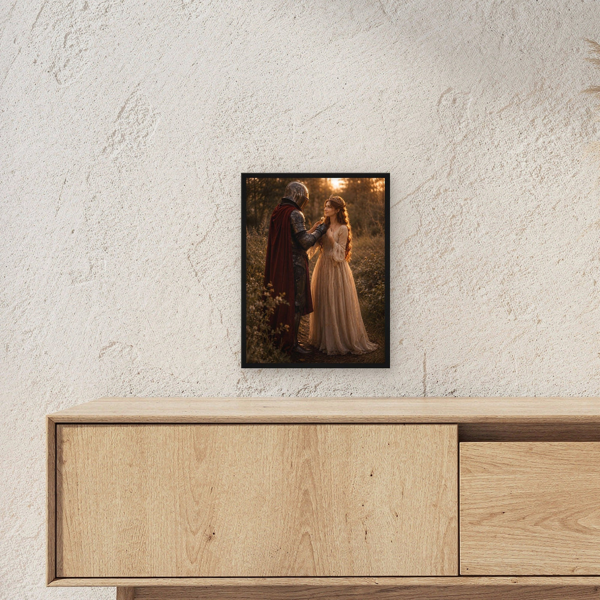 Dark-Fantasy Poster gerahmt im schwarzen Holzrahmen ueber einem Sideboard, zeigt die Groesse im Raum