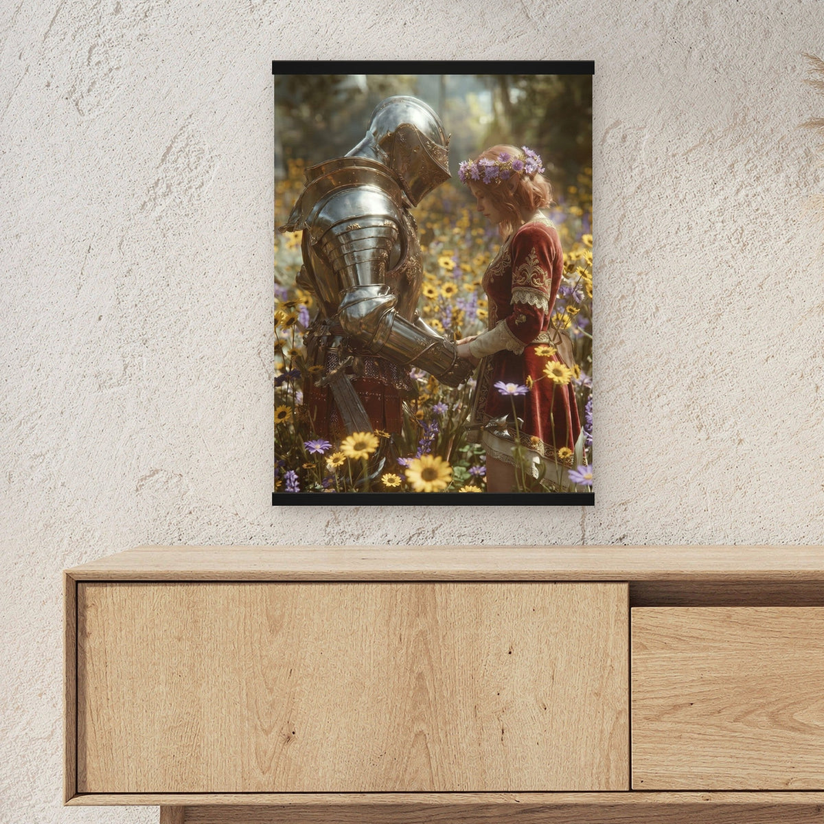 Das Blütenversprechen als Poster mit schwarzer Holzleiste ueber einem Sideboard, zeigt die Groesse im Raum