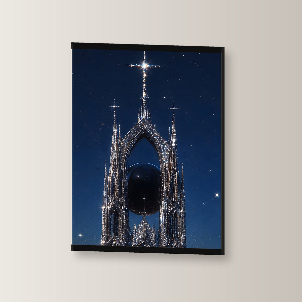 Die Sternenkathedrale als Poster mit schwarzer Holzleiste, leicht gedreht an der Wand fotografiert