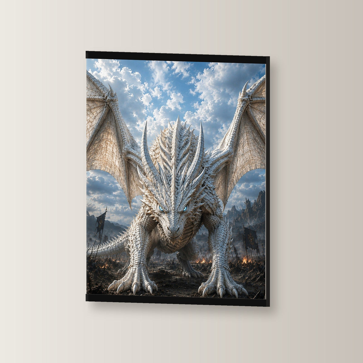Der Frostwächter als Poster mit schwarzer Holzleiste, leicht gedreht an der Wand fotografiert