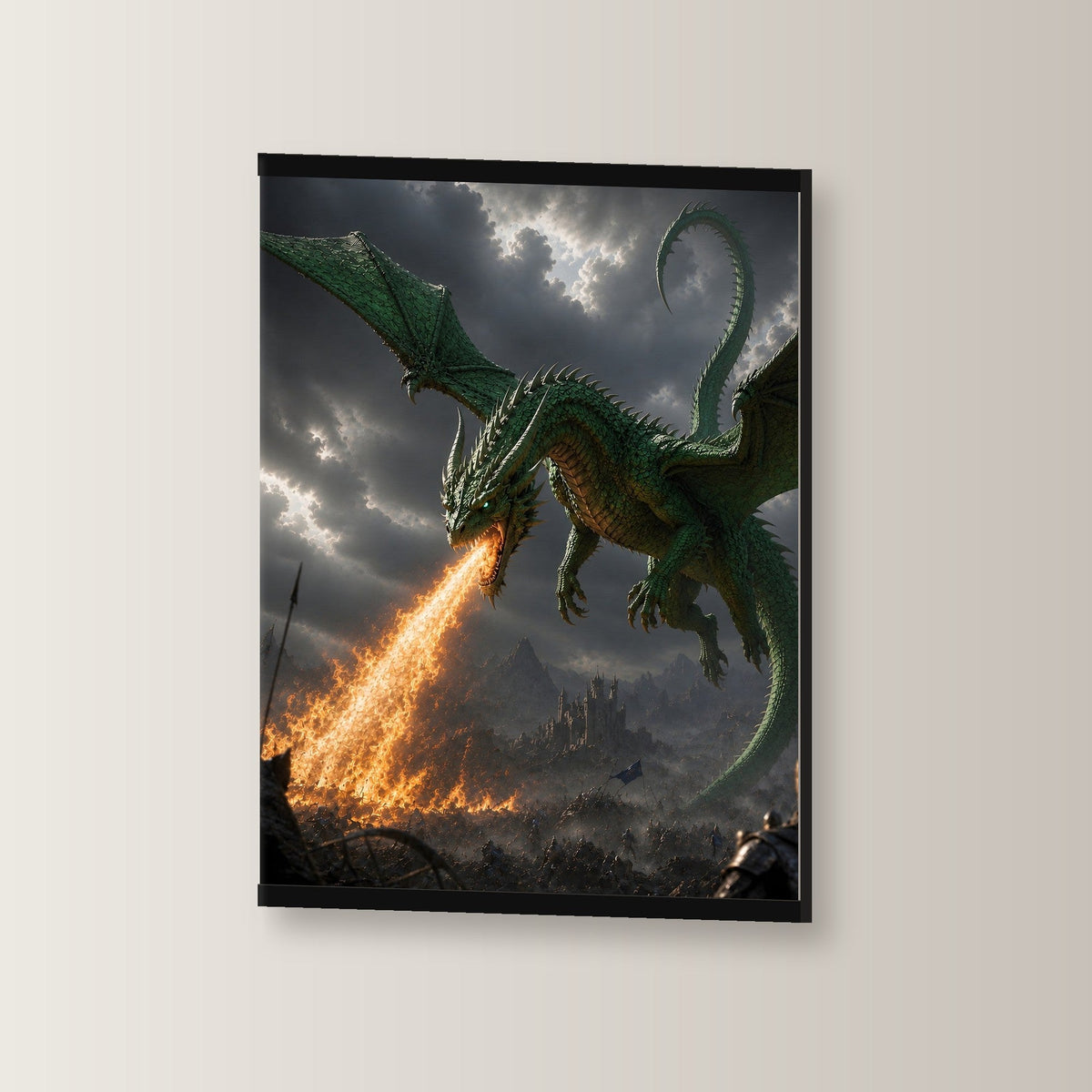 Grünfeuer als Poster mit schwarzer Holzleiste, leicht gedreht an der Wand fotografiert