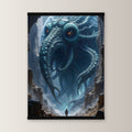 Der Splitterleviathan als Poster mit schwarzer Holzleiste, gerade von vorn an heller Wand