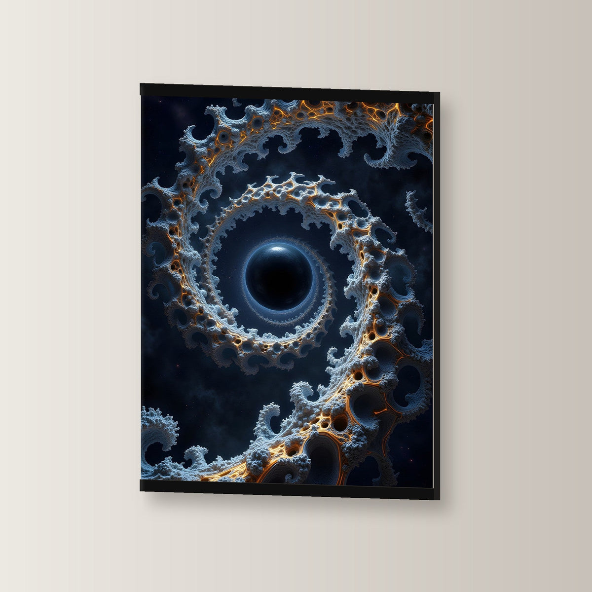 Die Spirale als Poster mit schwarzer Holzleiste, leicht gedreht an der Wand fotografiert