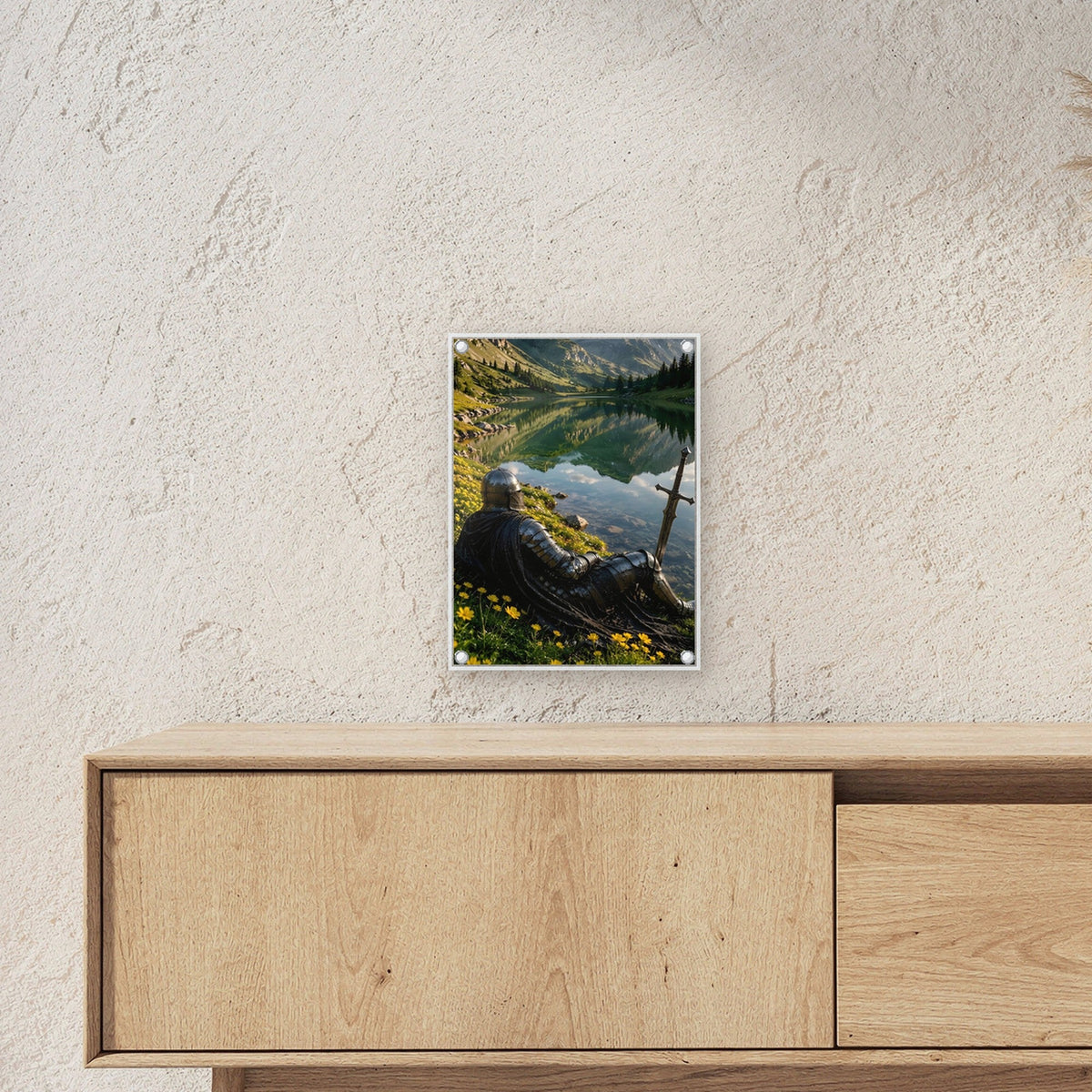 Ritter ruht am klaren Bergsee, Mittelalter Fantasy Acrylglasbild auf Acrylglas mit Edelstahl-Abstandshaltern ueber einem Sideboard, zeigt die Groesse im Raum