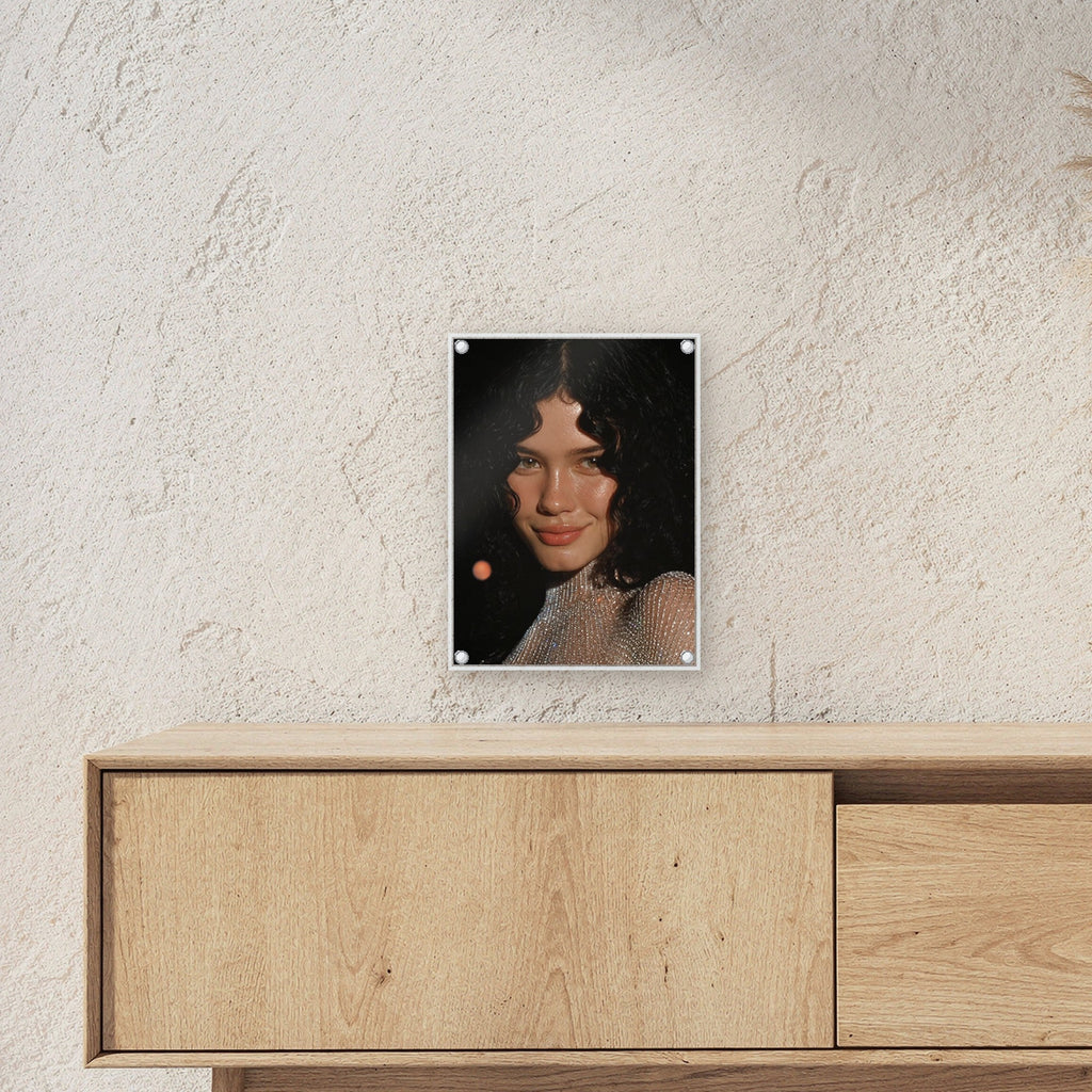 Glamour Acrylglasbild auf Acrylglas mit Edelstahl-Abstandshaltern ueber einem Sideboard, zeigt die Groesse im Raum